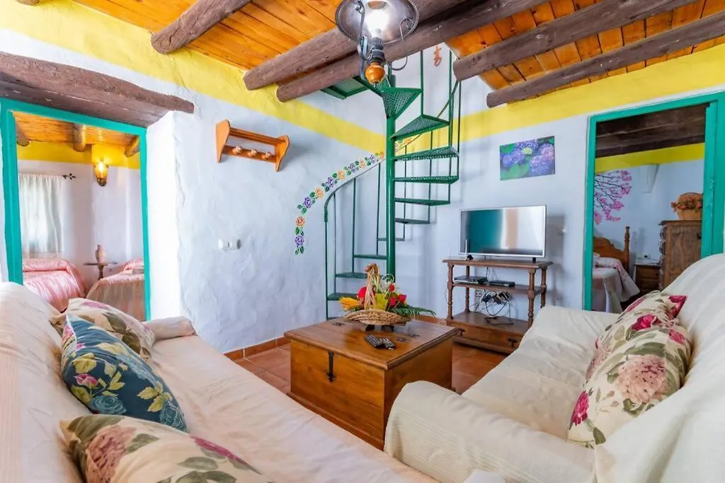 Casa Rosa, Con Encanto Y Piscina Climatizada Frigiliana 0*,  Spain
