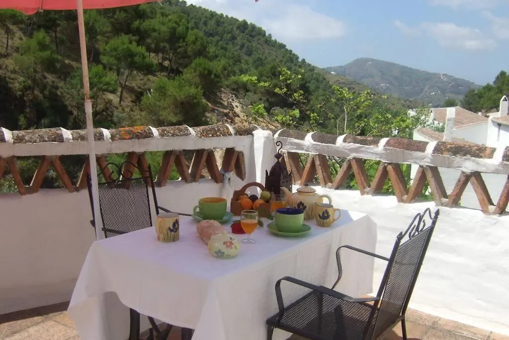 Holiday home Casa Rosa, Con Encanto Y Piscina Climatizada Frigiliana Spain