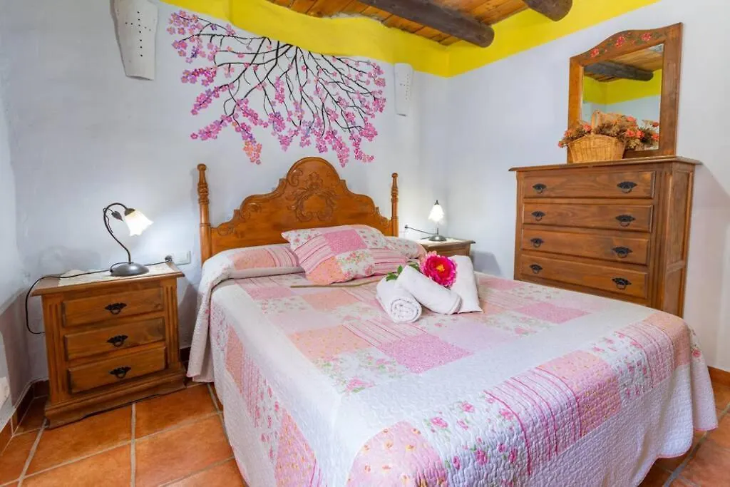 Holiday home Casa Rosa, Con Encanto Y Piscina Climatizada Frigiliana