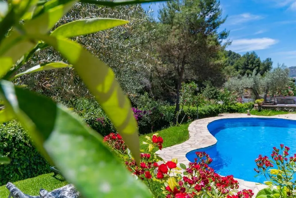 펜션 Casa Rosa, Con Encanto Y Piscina Climatizada 프리질리아나